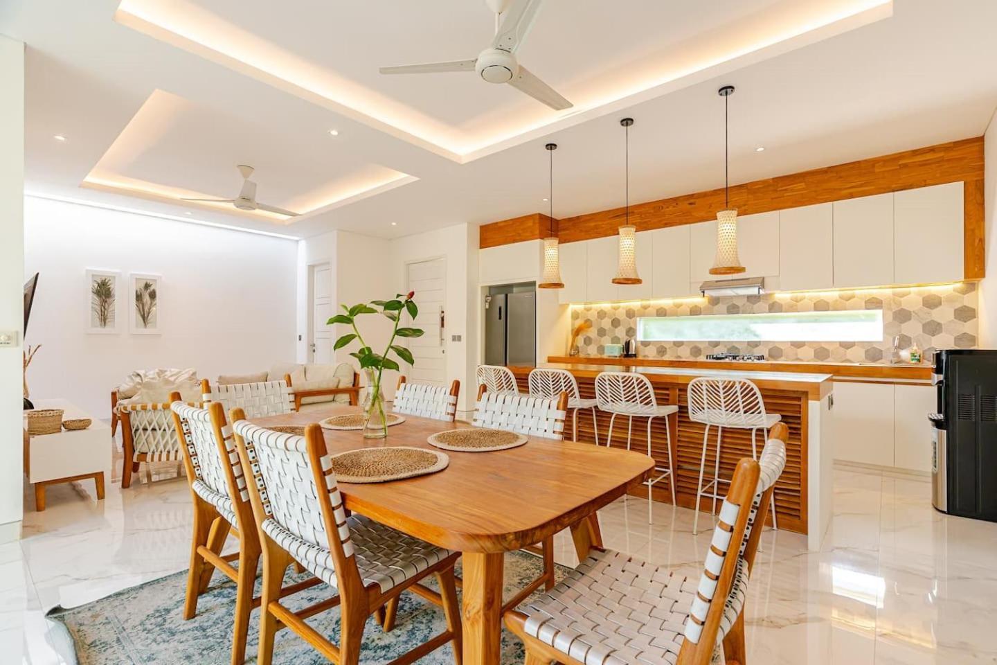 Villa Vana, Sitara Villa Group 세미냑 외부 사진