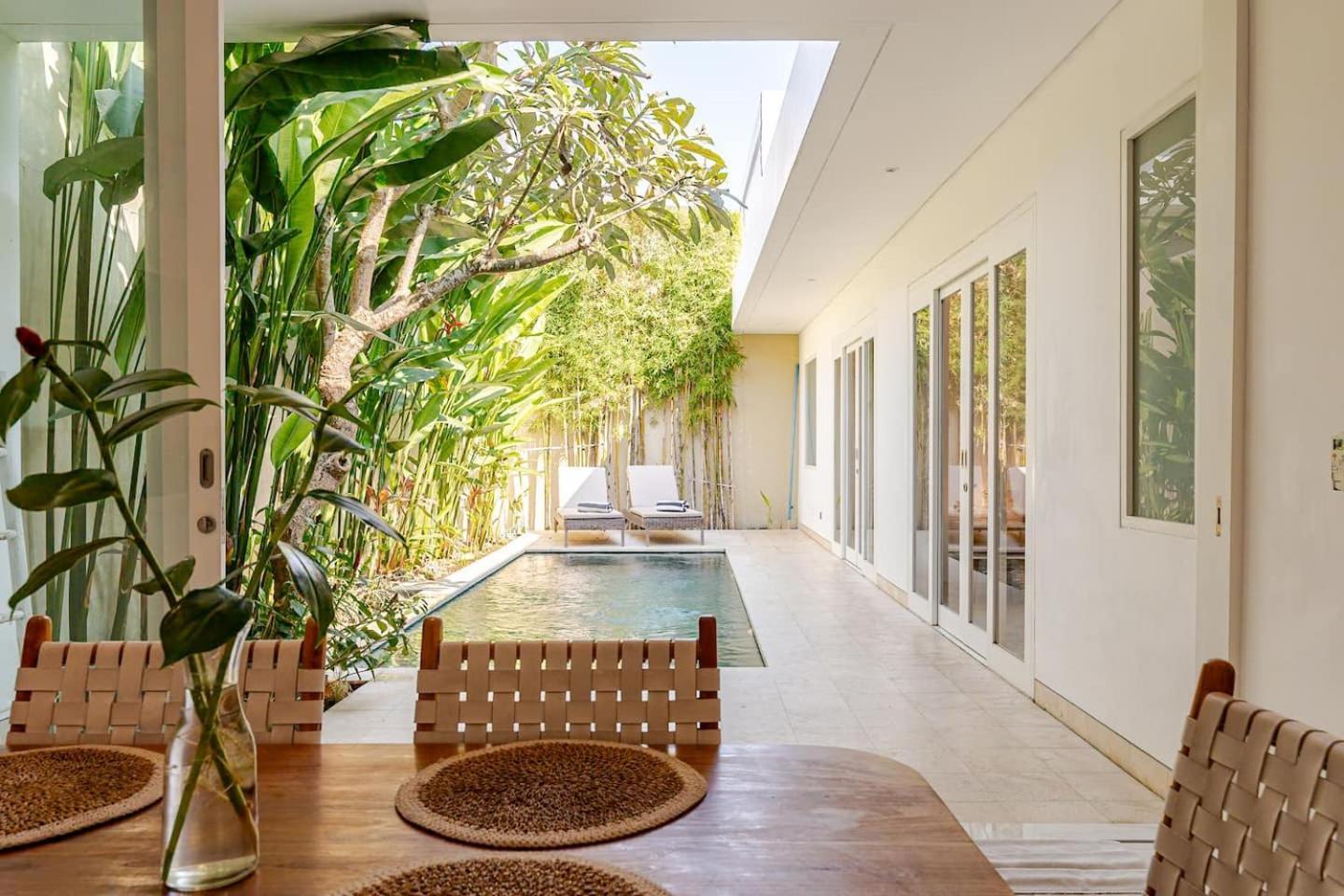 Villa Vana, Sitara Villa Group 세미냑 외부 사진